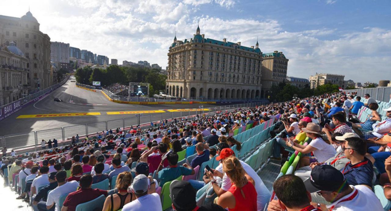 Dondar Hotel Formula 1 View Baku Exterior photo