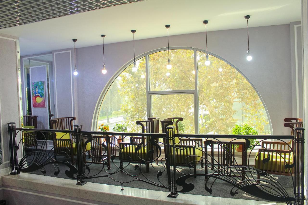 Dondar Hotel Formula 1 View Baku Exterior photo